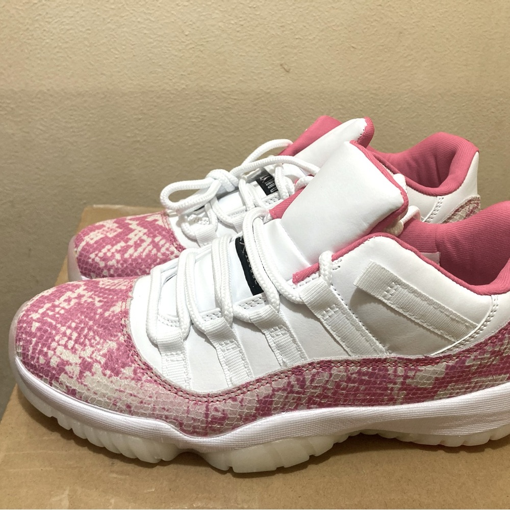 Jordan 11 snakeskin